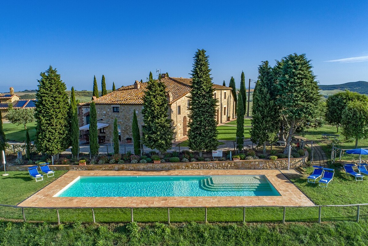Agriturismo Bonello, Val d’Orcia · Tuscan lodging inspiration, not our selected accommodation